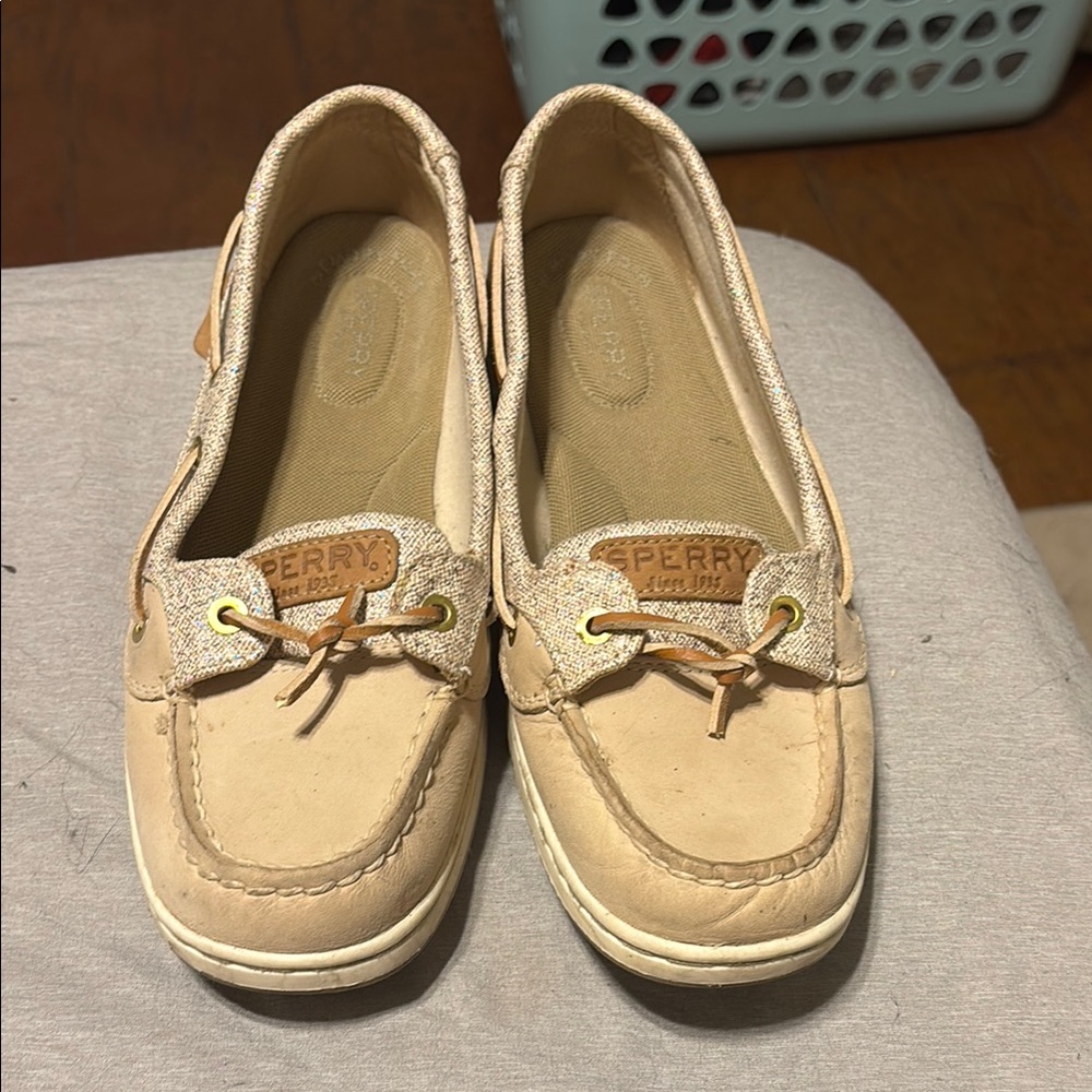 Sperry Tan Boat Shoes with Lace-Up Detail
